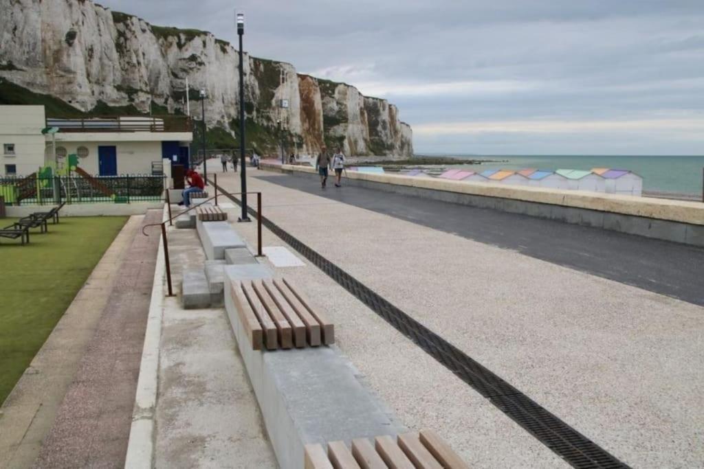 Logement A Deux Pas De La Plage Et Des Commerces Le Tréport Zewnętrze zdjęcie